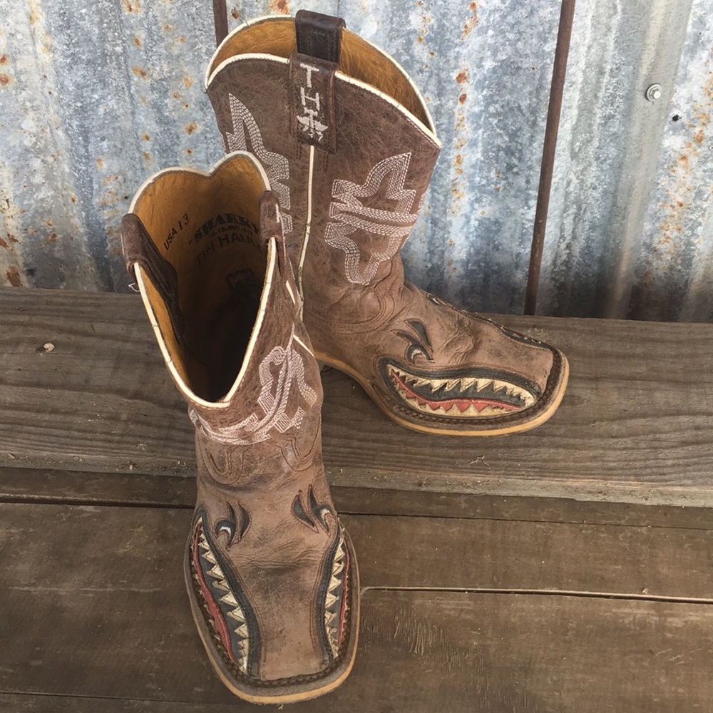 Tin Haul “Sharky” cowboy boots